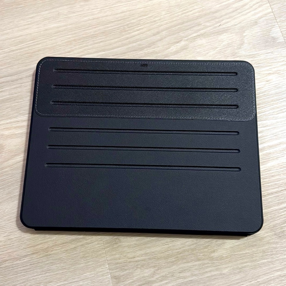 NEW Fintie iPad Air 3 Rotating Case